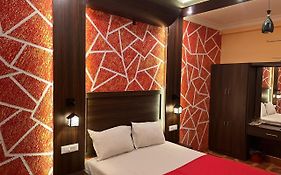Hotel Sree Saravana Bhavana Lodge